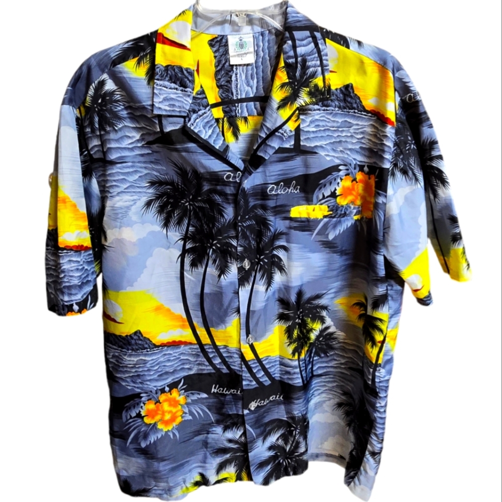 VINTAGE Royal Creations Hawaiian Print Shirt Size L
